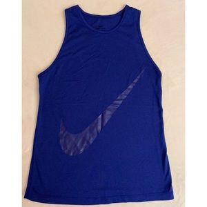Nike workout top